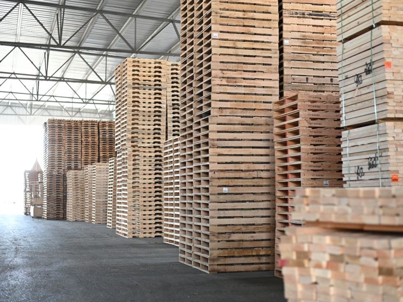Palletops New Custom Pallets | Challenger Pallet and Supply Inc