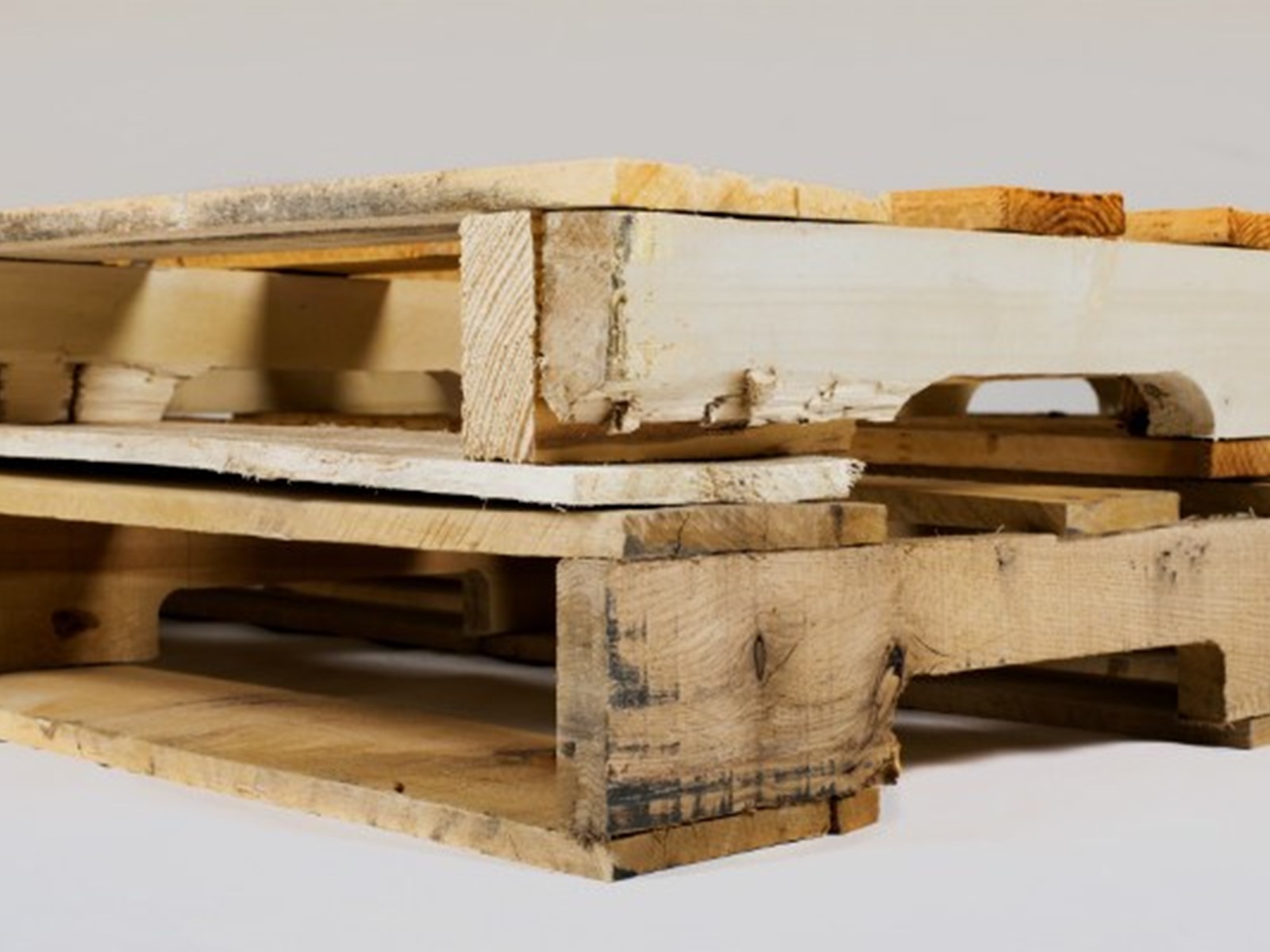 Rebuld Pallets Repaired and Remanufactured Pallets | Challenger Pallet